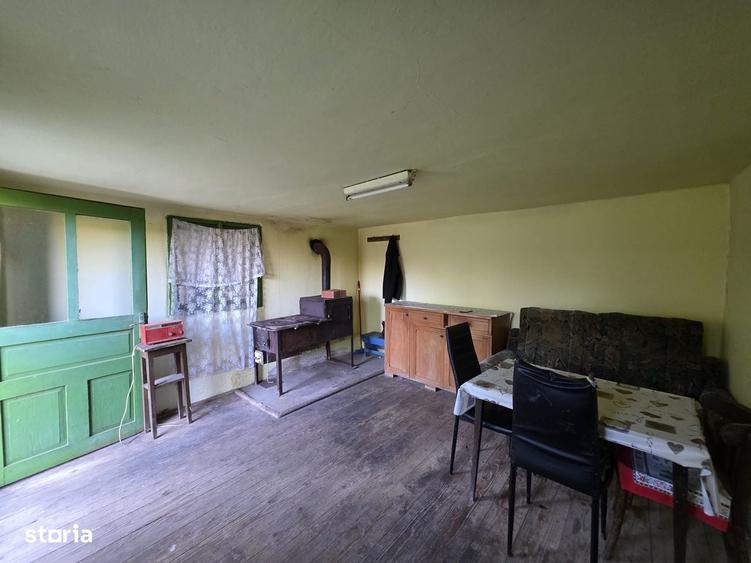 Casă cu 4 camere cu Teren 1887 Mp în Tisa