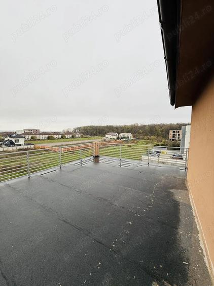 Apartament cu 4 camere decomandat în Central