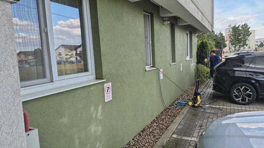 Apartament cu 2 camere decomandat în Giroc