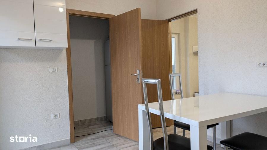 Inchiriez ap in bloc nou, in centru! - 8