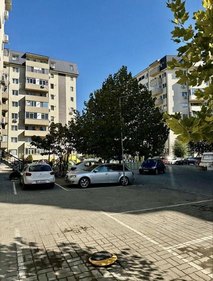 Garsonieră decomandată în Central