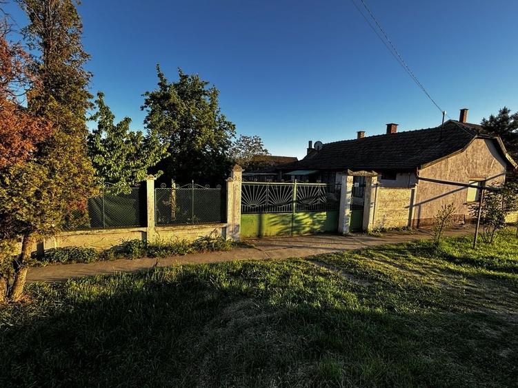 Casă cu 2 camere în Cheresig