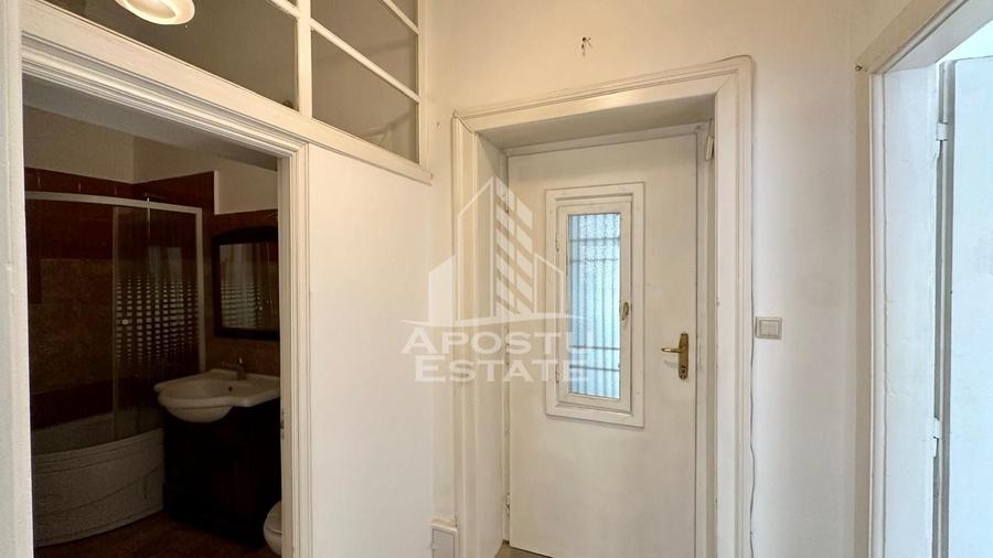 Apartament cu 2 camere decomandat, mobilat în Elisabetin