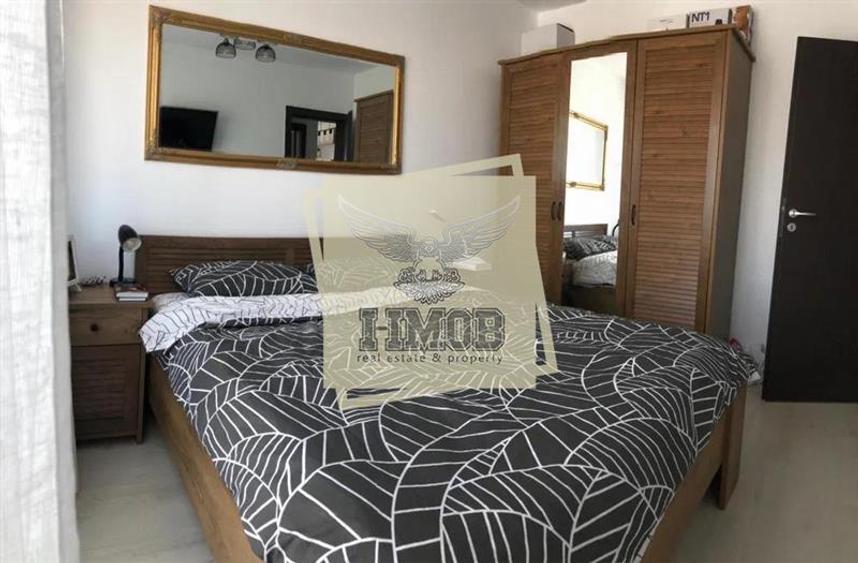 Penthouse cu 3 camere decomandat, mobilat în Turnișor