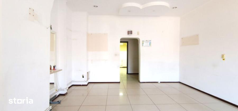 Spațiu comercial, de 43 mp, în Vitan