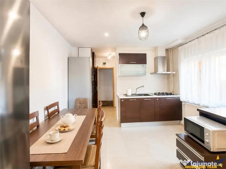 Apartament cu 2 camere semidecomandat în Centrul Civic