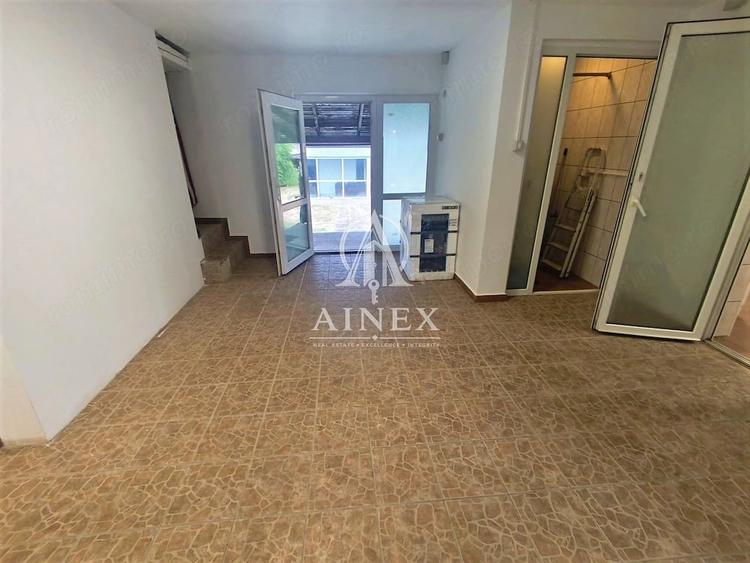 Casă cu 5 camere cu Teren 2000 Mp în Oloșag
