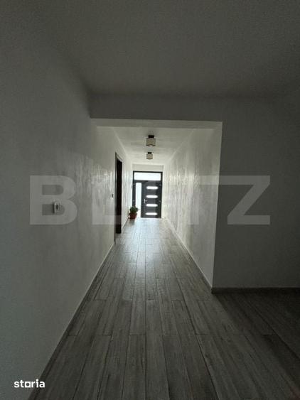 Casă cu 9 camere cu Teren 1000 Mp în Dumitra