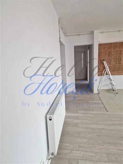 Apartament cu 3 camere semidecomandat în Baciu