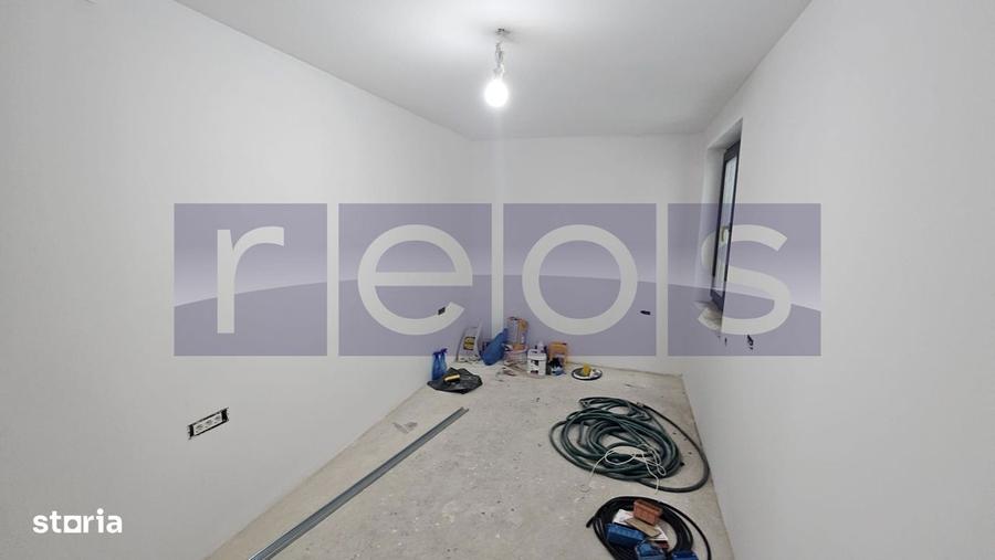 Vila D+2+M | 4 parcari private | 3 apartamente cu intrari separate - 5