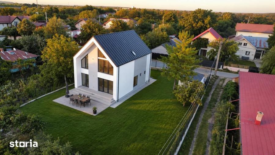 Casă cu 5 camere cu Teren 500 Mp în Crevedia