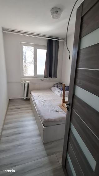 Apartament cu 2 camere în Podu Roș