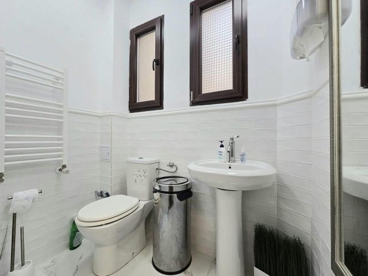 Apartament cu 5 camere în Dorobanți