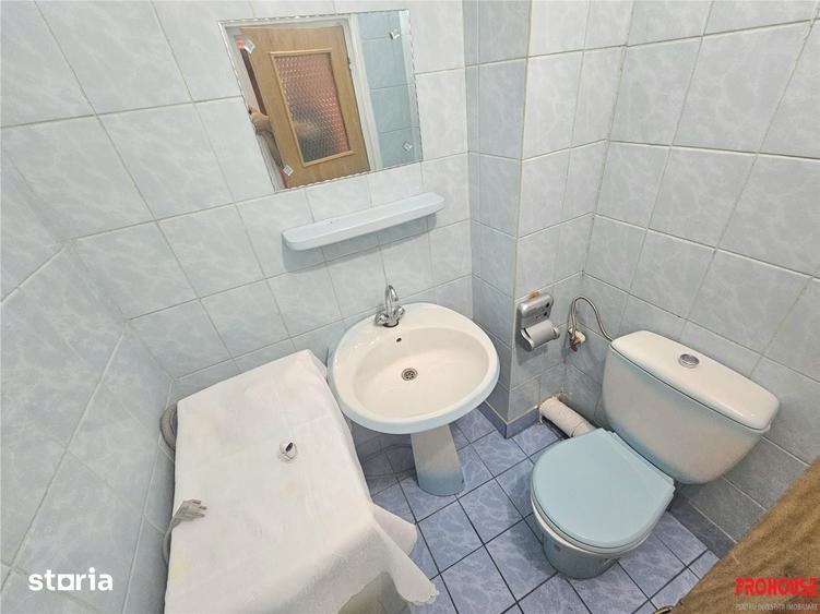 Apartament cu 3 camere decomandat în Bistrița Lac