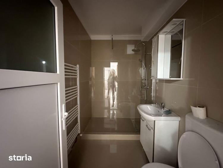 Apartament cu 2 camere semidecomandat, mobilat în Central