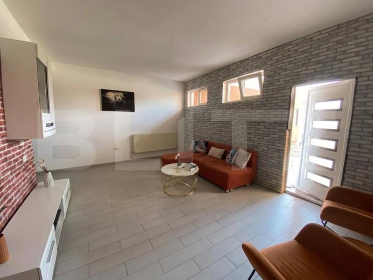 Apartament cu 2 camere semidecomandat, mobilat în Moșnița Nouă