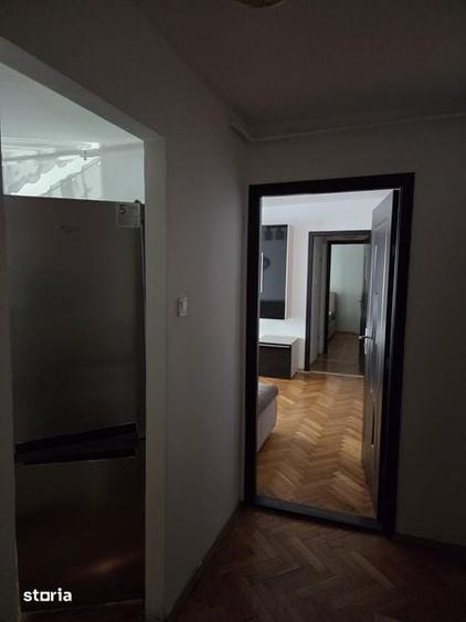 Apartament cu 3 camere în Soarelui