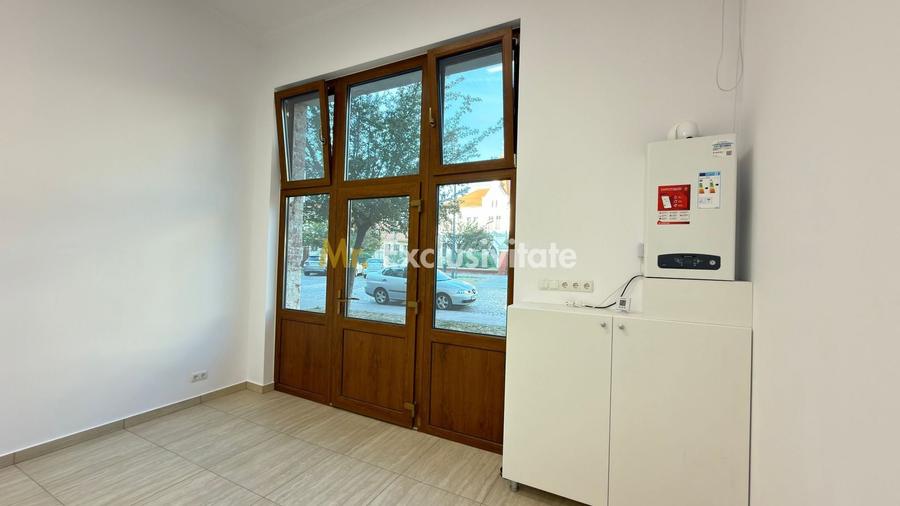 Spațiu comercial, de 42 mp, în Central