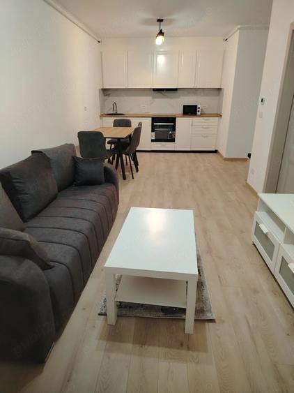 Apartament cu 2 camere semidecomandat în UTA