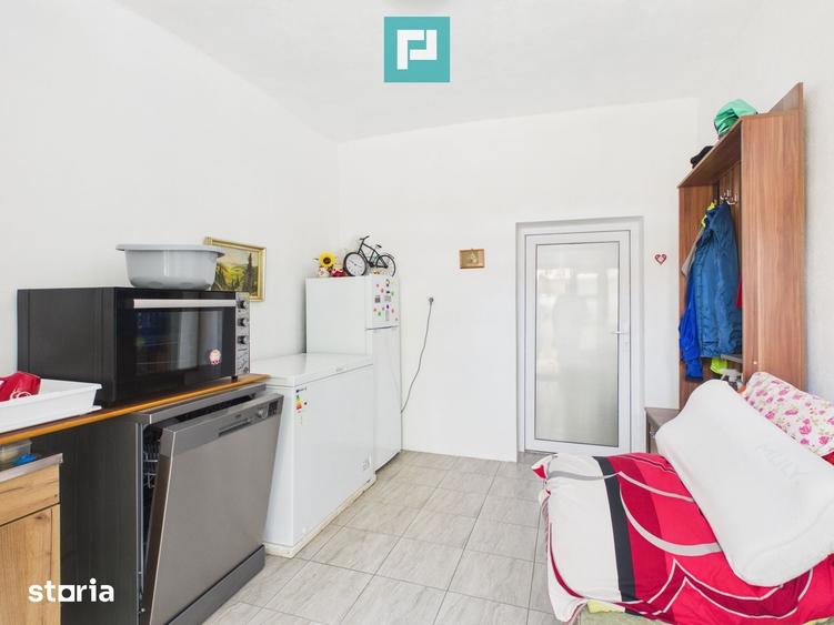 Casă cu 4 camere cu Teren 800 Mp în Mădăras