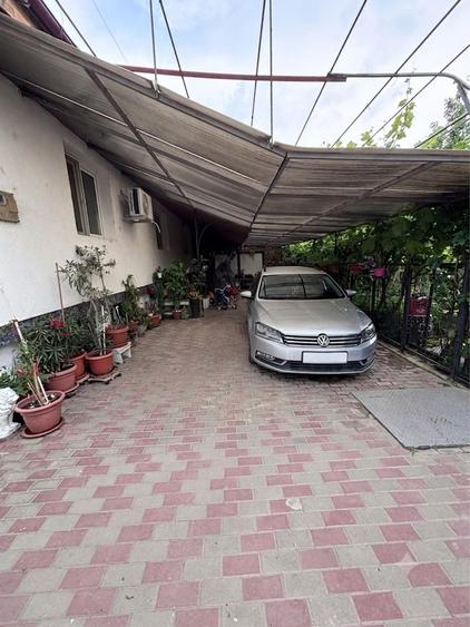 Casă cu 4 camere cu Teren 1050 Mp în Odaia Manolache