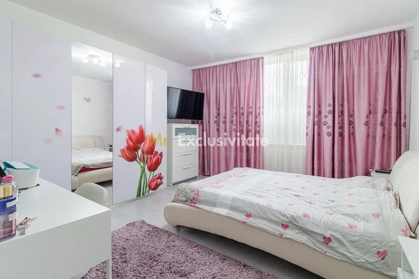 Casă cu 7 camere cu Teren 2000 Mp în Periș