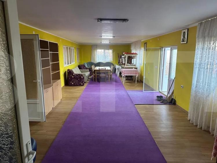 Casă individuală cu 3 camere cu Canalizare în Broscăuți
