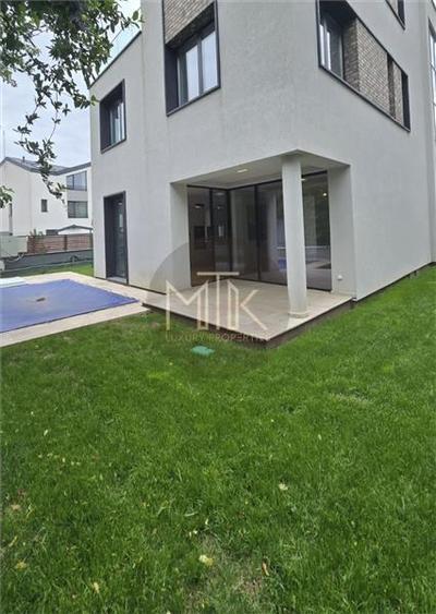 Casă individuală cu 5 camere cu Piscina în Pipera