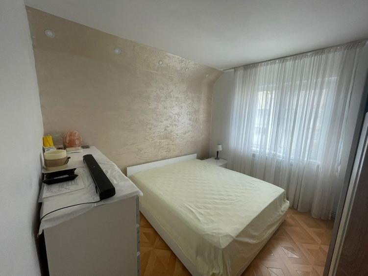 Apartament cu 2 camere semidecomandat, mobilat în Dacia