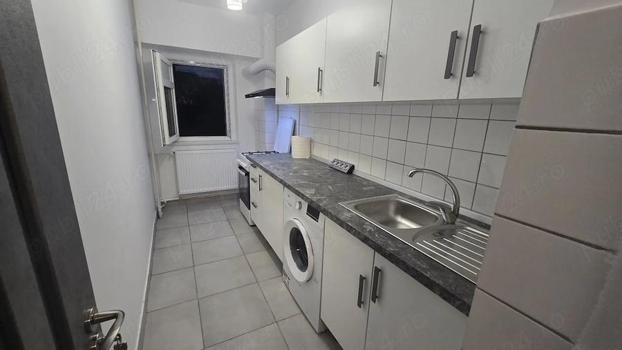 Garsonieră decomandată în Vitan