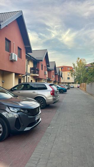 Duplex cu 4 camere cu Teren 45 Mp în Central