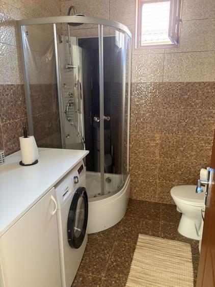 Casă cu 4 camere cu Teren 250 Mp în Central