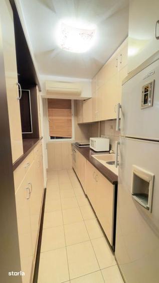Apartament cu 3 camere, mobilat în Moșilor