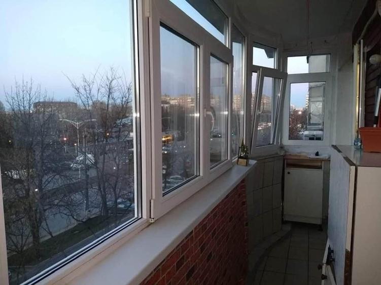 Apartament cu 2 camere decomandat, mobilat în Păcii
