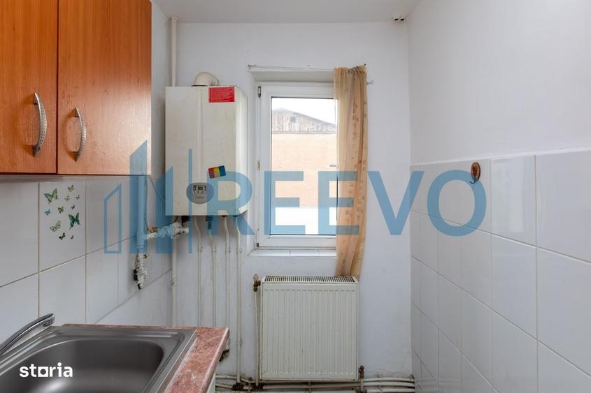 Apartament cu 3 camere decomandat în Narcisa