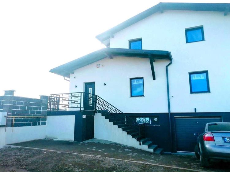 Casă cu 4 camere decomandat cu Teren 600 Mp în Exterior Vest