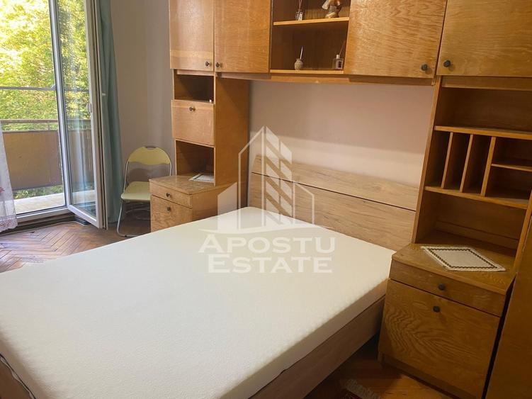 Apartament cu 2 camere decomandat în Central