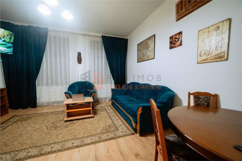 Apartament cu 3 camere decomandat, mobilat în 1 Decembrie