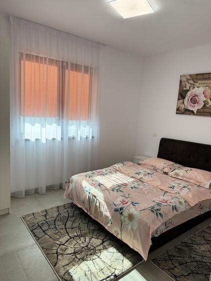 Casă cu 3 camere cu Teren 500 Mp în Central