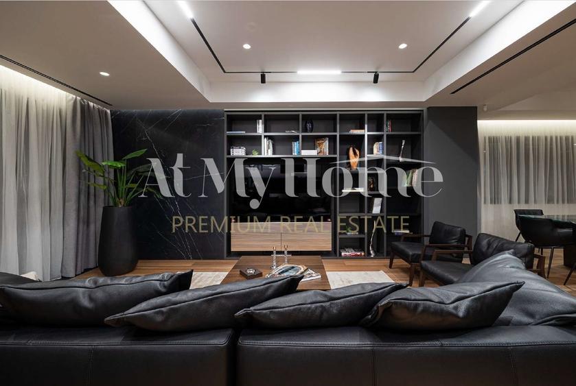 Penthouse cu 4 camere decomandat, mobilat în Primăverii