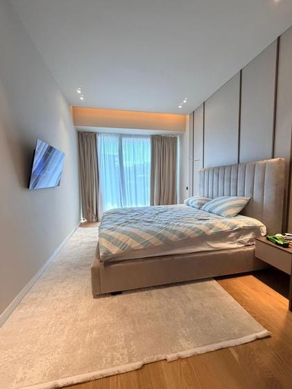 Apartament cu 3 camere semidecomandat în Herăstrău