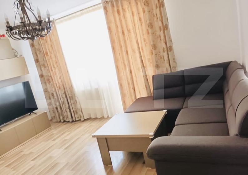 Apartament cu 3 camere decomandat, mobilat în Tractorul — fotografia 1