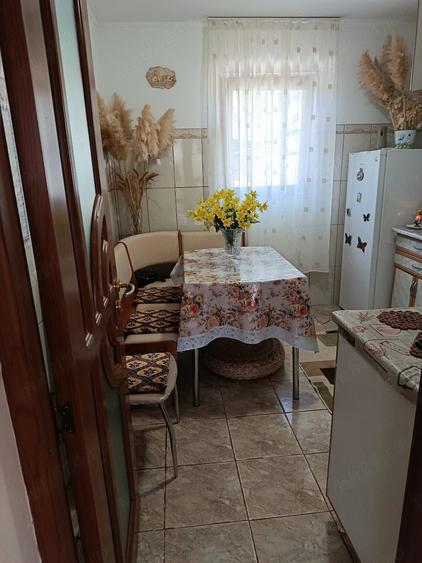 Casă cu 3 camere cu Teren 500 Mp în Central