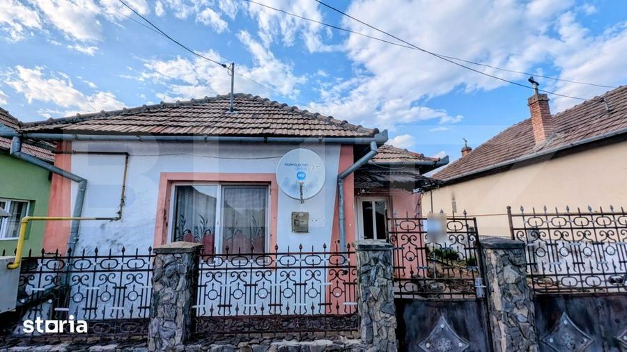 Casă cu 3 camere cu Teren 676 Mp în Micești