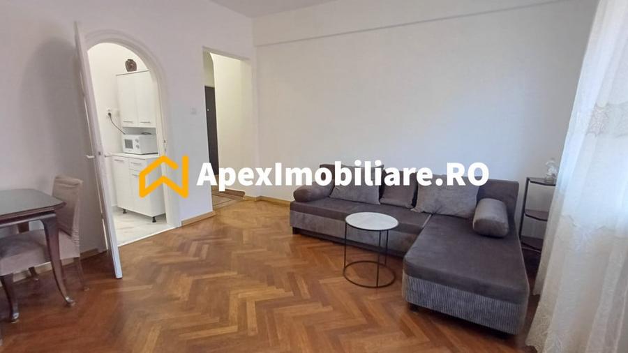 Apartament cu 2 camere semidecomandat în Cișmigiu