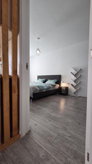 Apartament cu 2 camere semidecomandat în Florești