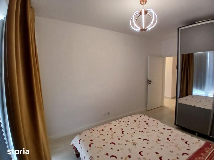 Apartament cu 3 camere decomandat în Berceni
