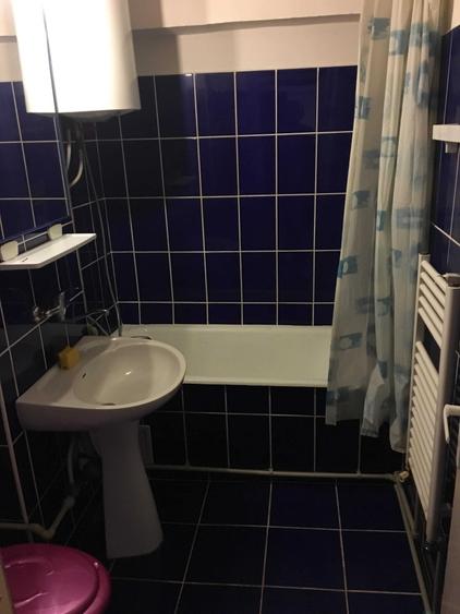 Apartament cu 2 camere semidecomandat în 5 Călărasi
