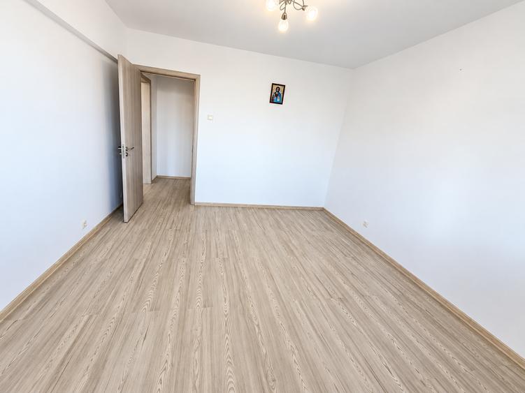 Apartament cu 2 camere semidecomandat în Baba Novac