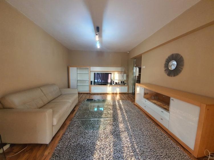 Apartament cu 2 camere decomandat, mobilat în Libertății